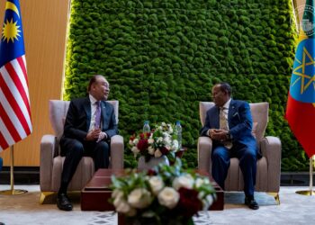 ANWAR Ibrahim ketika mengadakan pertemuan bersama Presiden Republik Demokratik Persekutuan Ethiopia, Taye Atske Selassie Amde.-GAMBAR/PEJABAT PERDANA MENTERI