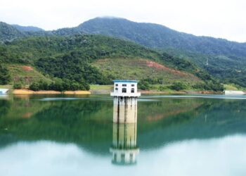 EMPANGAN Teluk Bahang di Pulau Pinang kini mencapai tahap kapasiti bekalan air sebanyak 82.4 peratus. - IHSAN PBAPP