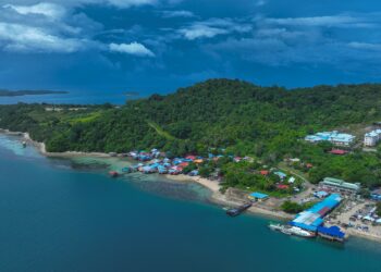 SUMBANGAN Sabah kepada ekonomi negara amat besar namun realiti di peringkat rakyat biasa masih jauh ketinggalan.