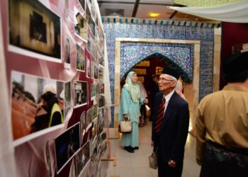 KITA perlu menghidupkan semula warisan ilmu, seni dan rohani Islam agar keindahannya kembali dirasai dalam hati, pemikiran dan imaginasi umat.