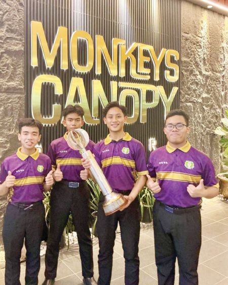 Utusan Pelajar muka 17 18 new 2