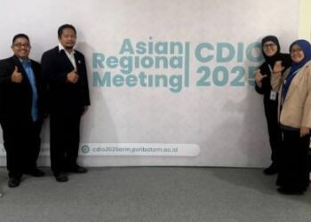 DELEGASI Kolej Komuniti Selayang yang diketuai oleh Ahmad Rizal Omar (tiga dari kiri) ke Asian Regional Meeting: CDIO 2025 di Indonesia baru-baru ini.