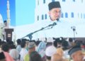 ANWAR Ibrahim ketika berucap pada Majlis Peluncuran Masjid Madani Seberang Perai Tengah (SPT) di Permatang Pauh, Pulau Pinang hari ini.-UTUSAN/DANIAL SAAD