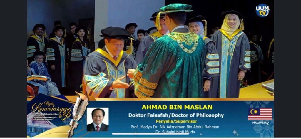 Timbalan Menteri Kerja Raya terima PhD UUM