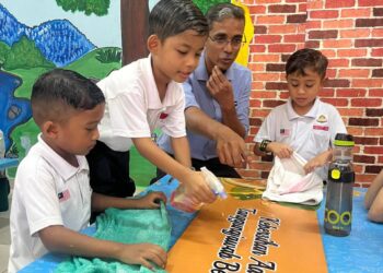 PENGLIBATAN ibu bapa dalam pendidikan anak-anak bukan lagi pilihan, sebaliknya satu keperluan penting yang perlu digerakkan seiring dengan peranan sekolah bagi memastikan proses pembelajaran lebih berkesan dan berterusan.