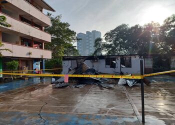 KEADAAN stor sebuah sekolah di Jalan 3, Bangi yang musnah terbakar hari ini