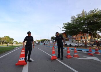 Suasana sekitar Hari Penamaan Calon Pilihan Raya Umum Dewan Undangan Negeri Sabah ke-17 bagi kawasan Dun N.12 Sulaman, N.13 Pantai Dalit, N.14 Tamparuli dan N.15 Kiulu di Dewan Seri Sulaman, Majlis Daerah Tuaran.-UTUSAN/AMIR KHALID