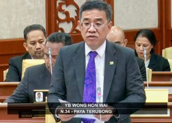 WONG Hon Wai ketika sidang Dewan Undangan Negeri (DUN) Pulau Pinang hari ini.