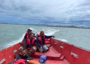 KERJA-KERJA mencari dan menyelamat (SAR) seorang anak kapal warga Indonesia yang dilaporkan hilang dipercayai akibat terjatuh ke dalam laut berhampiran Penang Port di Butterworth, Pulau Pinang masih dijalankan ketika ini.-GAMBAR/JBPM PULAU PINANG