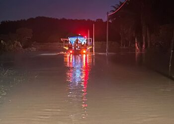 OPERASI mencari anggota polis yangdisahkan mangsa lemas di Giching, Sepang.