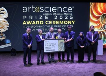 UNTUK Malaysia terus maju dalam era yang penuh dengan kerumitan, kita memerlukan individu yang mampu berfikir melangkaui kebiasaan. - GAMBAR MOSTI