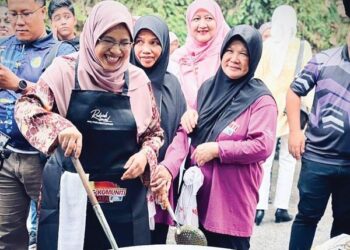 Di sebalik memperjuangkan wanita, fokus Rodziah sebagai wakil rakyat Ampang tidak pernah diketepikan.