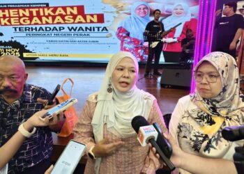 SALBIAH Mohamed (tengah) ditemui pemberita pada Program Hentikan Keganasan Terhadap Wanita Peringkat Negeri Perak 2025 di Ipoh.