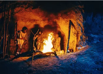 ILUSTRASI penggunaan api oleh manusia Neanderthal. - AGENSI