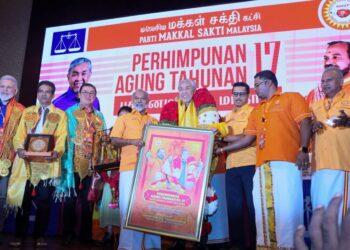 AHMAD Zahid Hamidi pada majlis perasmian Mesyuarat Agung Tahunan Ke-17 Parti Makkal Sakti 
di Seberang Jaya, Pulau Pinang, semalam. – UTUSAN/DANIAL SAAD