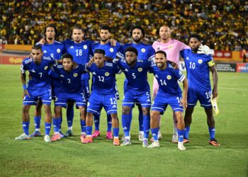 FAKTOR terbesar yang membantu kejayaan pasukan Advocaat ialah penyertaan pemain diaspora Belanda yang datang daripada akademi bola sepak terkemuka.