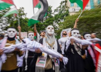 SOKONGAN rakyat Malaysia terhadap perjuangan Palestin mencerminkan nilai kemanusiaan, keadilan dan etika.