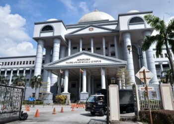 UNDANG-UNDANG bukanlah bersifat moral sebaliknya pengawal norma.