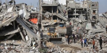 KEMUSNAHAN di Gaza akibat serangan tentera Israel.  – AFP