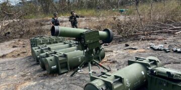 GAMBAR daripada Facebook Army Military Forces menunjukkan sistem peluru berpandu GAM-102LR yang dirampas.- AGENSI