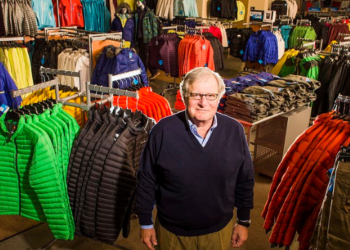 TIM Boyle menawarkan ganjaran AS$3 bilion kepada mana-mana pihak yang berjaya membuktikan bumi adalah rata dan bukannya berbentuk sfera. – AGENSI