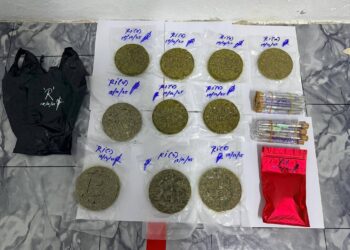 KETULAN mantap ganja yang dirampas PGA selepas menahan seorang lelaki di Rantau Panjang, Kelantan semalam.-IHSAN PGA