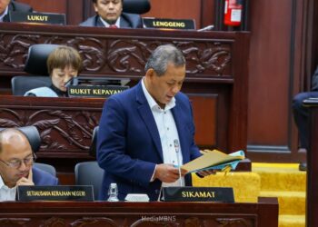 AMINUDDIN Harun pada Persidangan Ketiga (Belanjawan) Penggal Ketiga Dewan Undangan Negeri, Negeri Sembilan Yang ke-15 di Seremban.