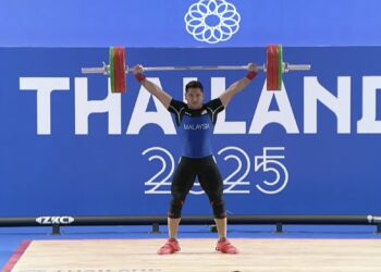 ERRY meraih perak pertama dalam koleksi peribadinya selepas hanya mengenggam gangsa pada edisi 2019 dan 2021.