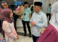 MOHD. Na'im Mokhtar mahu berehat terlebih dahulu sebelum menunaikan umrah pada Jumaat ini selepas tidak lagi memegang jawatan Menteri di Jabatan Perdana Menteri (Hal Ehwal Agama).