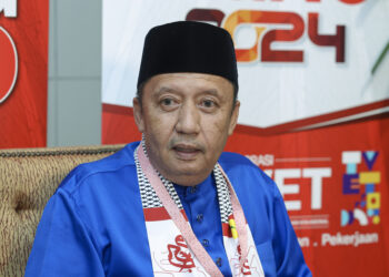 AHMAD JAZLAN YAAKUB