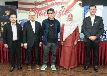 Roslan Jomel (tengah) dan  Hafizah Iszahanid (dari kiri) bersama Dr Hazami Jahari  dan Pengerusi Lembaga Pengelola Dewan Bahasa Dan Pustaka (DBP)  Sasterawan Negara Datuk Dr Anuwar Rethwan dan Pengarah Jabatan  Pengembangan Bahasa dan Sastera DBP,  Abang Zaliman Abang Julai (kanan) dalam majlis pengumuman penerima S.E.A Write Award 2024 dan 2025 (Malaysia) di ibu negara baru baru ini.