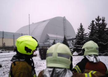 PERISAI keselamatan di reaktor nuklear Chernobyl mengalami keroskan teruk akibat serangan dron menyebabkannya tidak lagi mampu mengawal pelepasan radiasi. – AGENSI