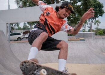 Arina Fikri Rahman akan beraksi dalam acara papan selaju yang membuka tirai di Bangkok, hari ini. - UTUSAN/FAIZ ALIF ZUBIR