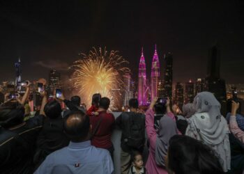 Terdapat beberapa langkah yang boleh diambil sebagai persediaan untuk memperbaiki diri sebelum menyambut tahun baharu.-GAMBAR HIASAN