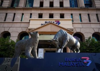 SEKTOR utiliti, pembinaan dan pengguna juga dijangka terus menerima minat belian secara selektif kerana disokong faktor domestik