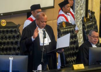 HASHIM Hamzah pada Majlis Mengangkat Sumpah Jawatan dan Taat Setia Hakim Besar Malaya serta Hakim Mahkamah Persekutuan di Istana Kehakiman di sini, hari ini. GAMBAR : FAISOL MUSTAFA