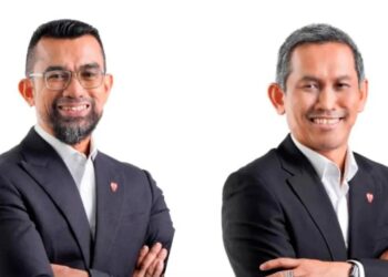 MAHATHIR Nor Ismail sebagai Ketua Pegawai Rangkaian Kanan (SCNO) 





































(kiri) manakala Datuk Muhammad Nazri Pazil (kanan) sebagai Ketua Pegawai Strategi dan Kelestarian Kanan (SCSSO) yang baharu.