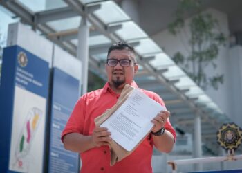 CHEGUBATD hadir ke Ibu Pejabat SPRM di Putrajaya. - UTUSAN/FAIZ ALIF ZUBIR