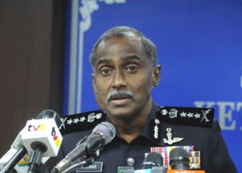 M KUMAR pada sidang akhbar khas di Bukit Aman, Kuala Lumpur hari ini.