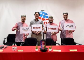 INTEAM bersama Okada Shotaro semasa sesi menandatangani perjanjian di Phileo Damansara, baru-baru ini.