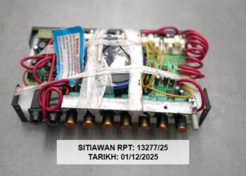 BOM yang dijumpai dalam sebuah kedai runcit 24 jam di Manjung Point, Sitiawan semalam.