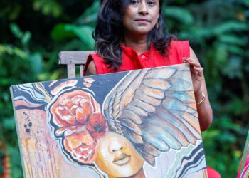 Karya indah ini dihasilkan mengikut fasa-fasa perjalanannya sebagai PLHIV.