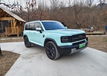 RUPA depan Haval Raptor menampilkan gaya kotak dengan identiti rugged.