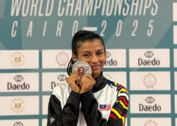 C. Shahmalarani menang pingat perak di Kejohanan Dunia 2025 dalam acara bawah 50 kilogram di Kaherah, Msir, kelmarin. - IHSAN MSN