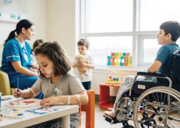 Penjagaan paliatif boleh diberikan di mana saja sama ada di hospital, komuniti mahupun klinik luar.