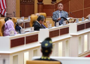 SAARANI Mohamad ketika sesi penggulungan Belanjawan Perak 2026 pada Persidangan Dewan Undangan Negeri (DUN) Perak. - UTUSAN/MUHAMAD NAZREEN SYAH MUSTHAFA