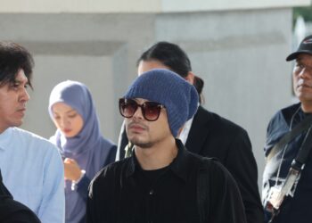 NAMEWEE ketika hadir di Kompleks Mahkamah Kuala Lumpur hari ini. - UTUSAN/AMIR KHALID