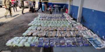 Rampasan dadah dengan nilai dianggarkan melebihi RM10 juta oleh Tentera Darat Malaysia (TDM). - GAMBAR HIASAN