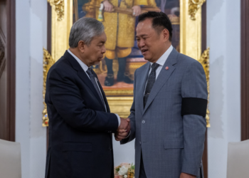 AHMAD Zahid Hamidi bersama Perdana Menteri Thailand, Anutin Charnvirakul sempena lawatan kerja rasmi ke Bangkok, Thailand.