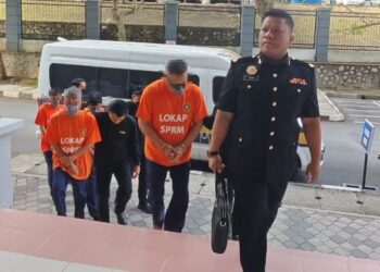 EMPAT individu dibawa ke Mahkamah Majistret Seremban hari ini bagi permohonan reman terhadap mereka bagi siasatan kes rasuah membabitkan jumlah sebanyak RM580,000